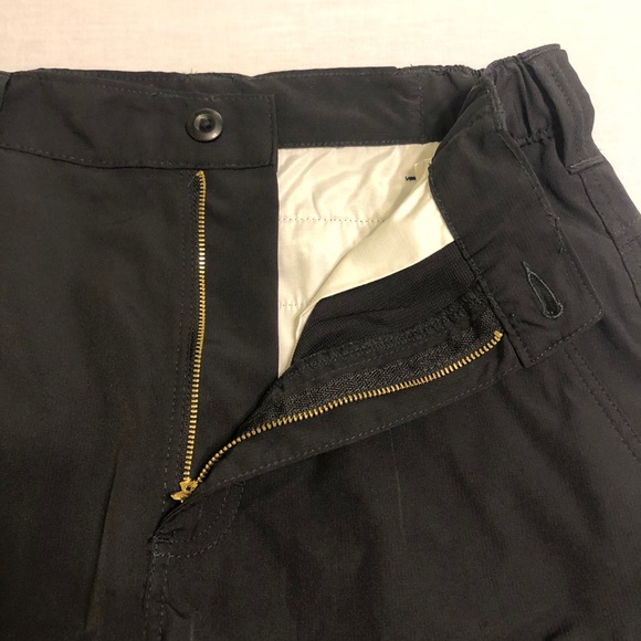 Black Cargo Shorts Zipper Pockets - 30 - Picture 4 of 9